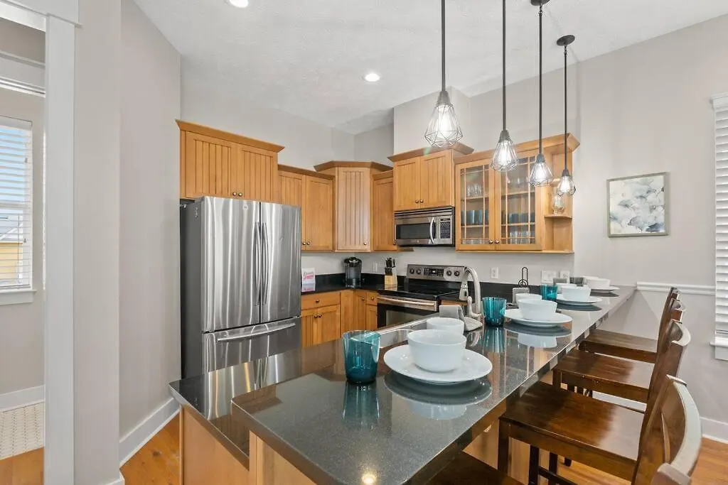 Seas The Day: Luxury Villa with Private Pool and Complimentary Amenities Panama City Beach United States