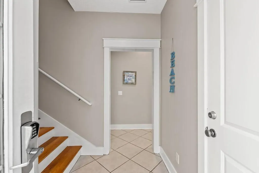 Holiday home Seas The Day: Luxury Villa with Private Pool and Complimentary Amenities Panama City Beach