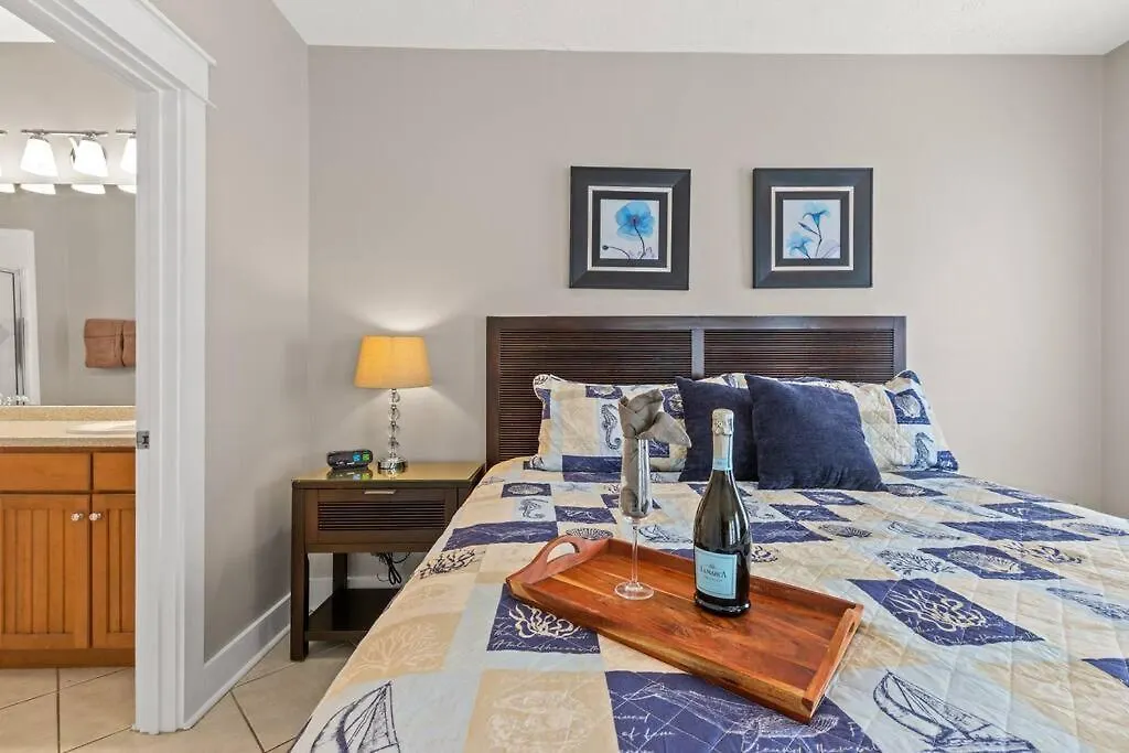 Seas The Day: Luxury Villa with Private Pool and Complimentary Amenities Panama City Beach