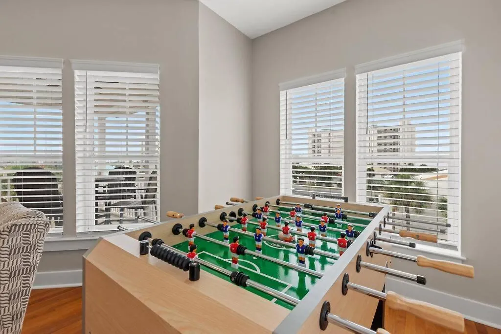 Holiday home Seas The Day: Luxury Villa with Private Pool and Complimentary Amenities Panama City Beach United States