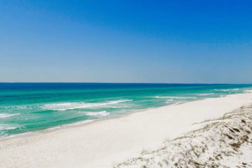 Seas The Day: Luxury Villa with Private Pool and Complimentary Amenities Panama City Beach