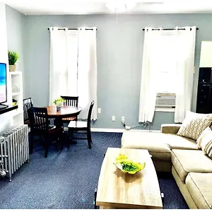 https://3-bedrooms-1-bath-apt-10-min-to-manhattan.us-newyorkcity.com