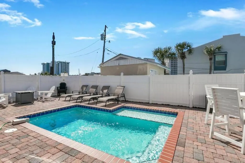 Holiday home Seas The Day: Luxury Villa with Private Pool and Complimentary Amenities Panama City Beach