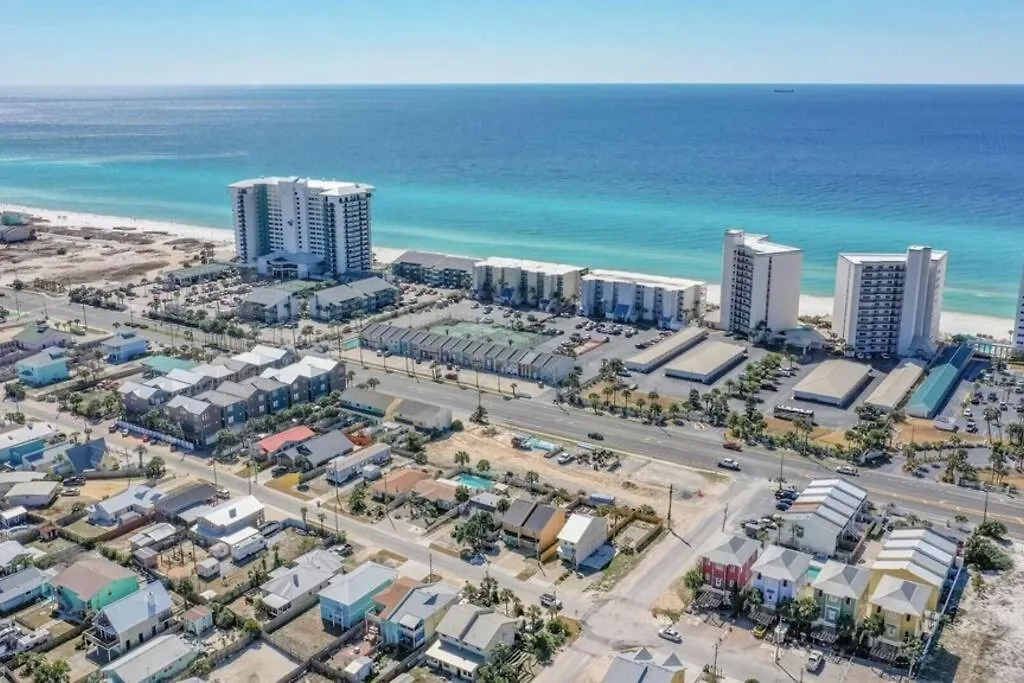Holiday home Seas The Day: Luxury Villa with Private Pool and Complimentary Amenities Panama City Beach United States